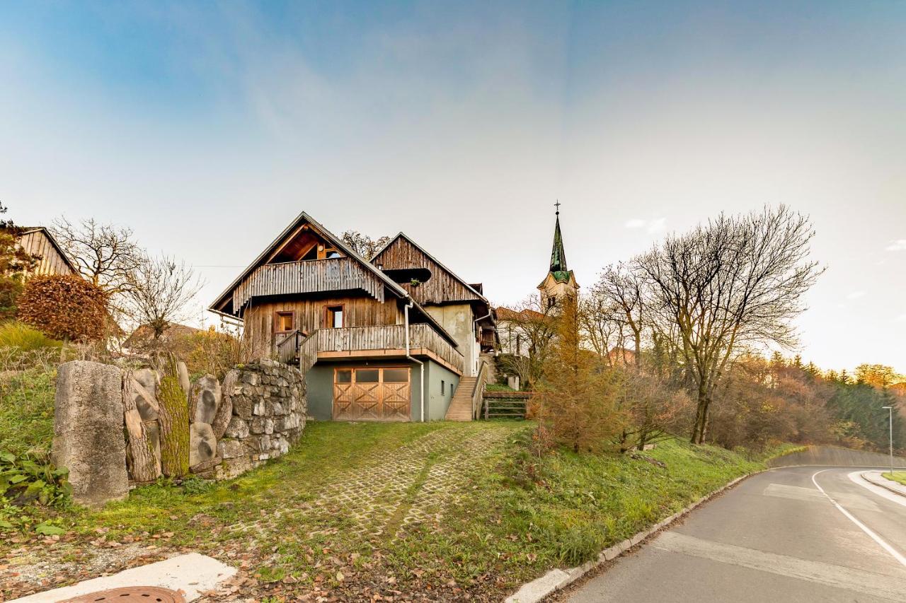 Svisla Lägenhet Kranj Exteriör bild