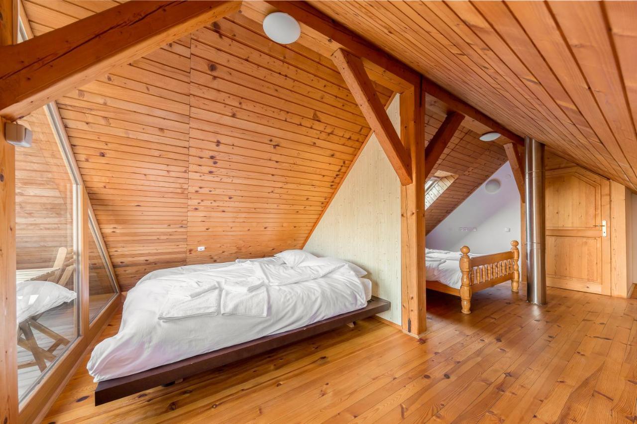 Svisla Lägenhet Kranj Exteriör bild