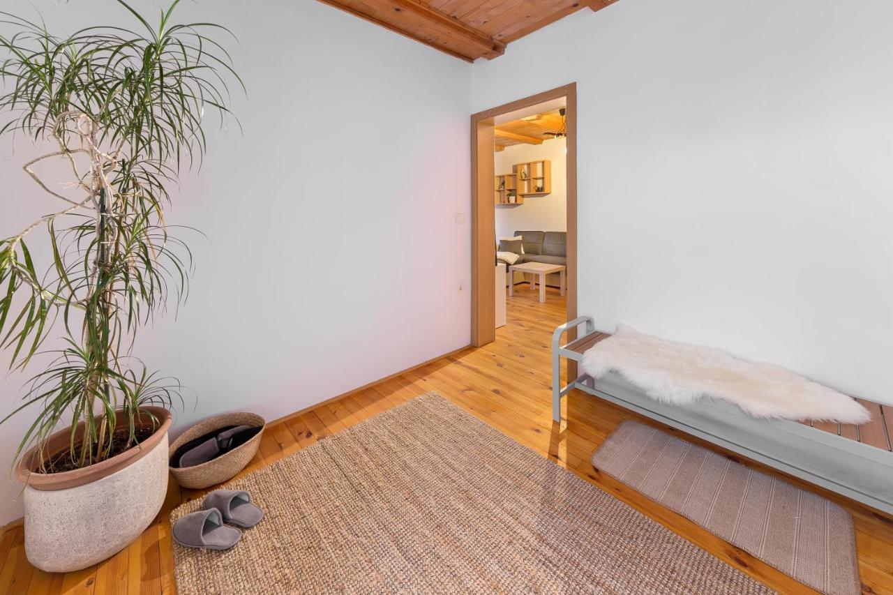 Svisla Lägenhet Kranj Exteriör bild